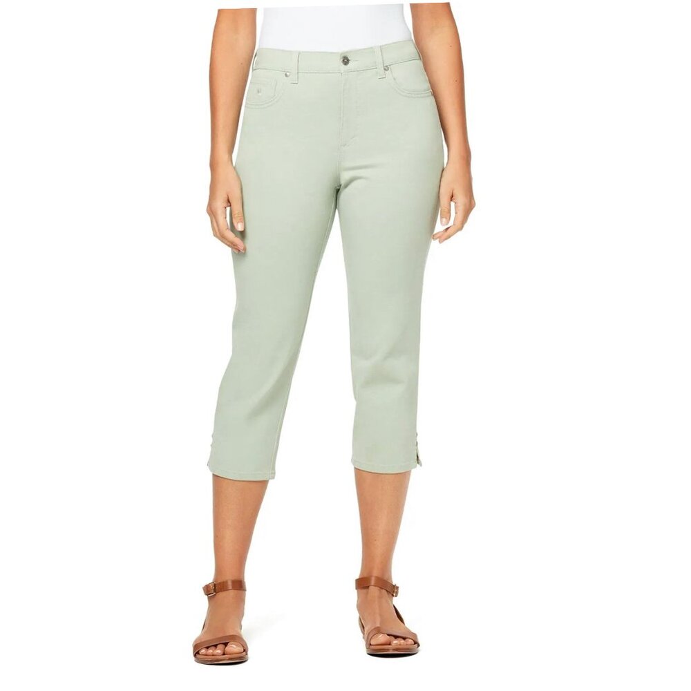 NWT Women's Gloria Vanderbilt Amanda Denim Capris Classic‎ Rise